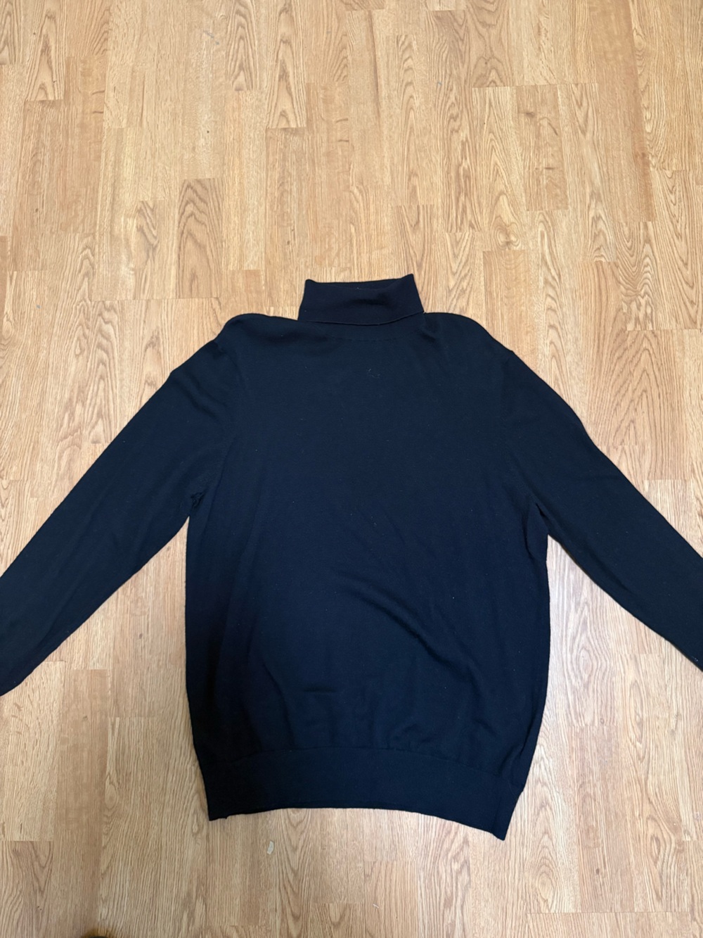 H&M Black Men's Turtleneck Sweater